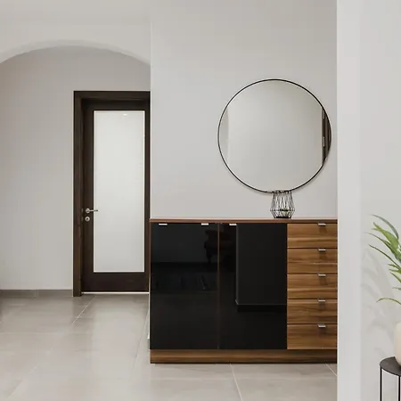 3bed - Prime Location By Homely