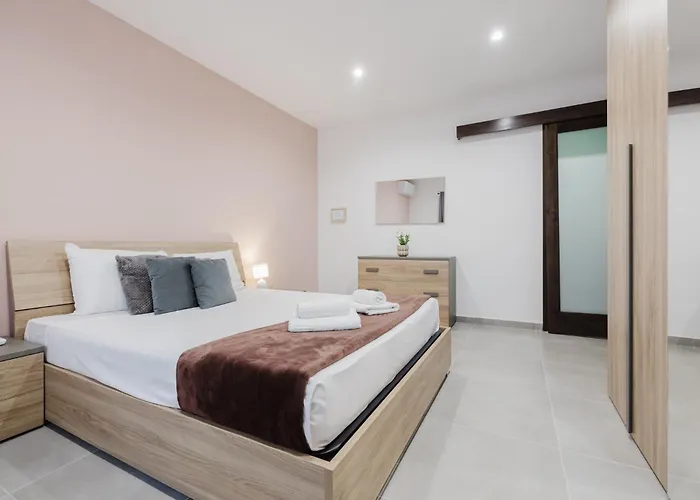 Apartment 3bed - Prime Location By Homely